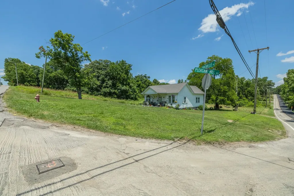 2624 Couchville Pike Nashville TN 37217