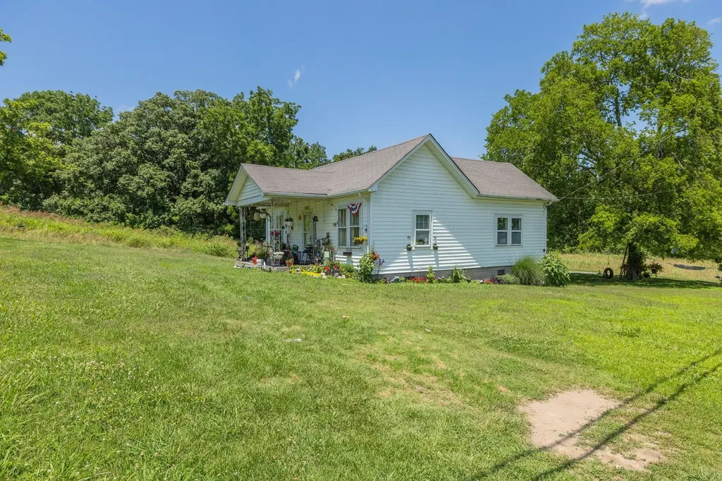 2624 Couchville Pike Nashville TN 37217