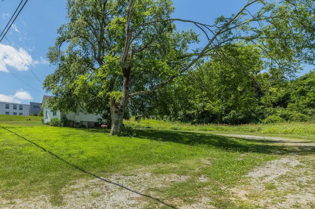 2624 Couchville Pike Nashville TN 37217
