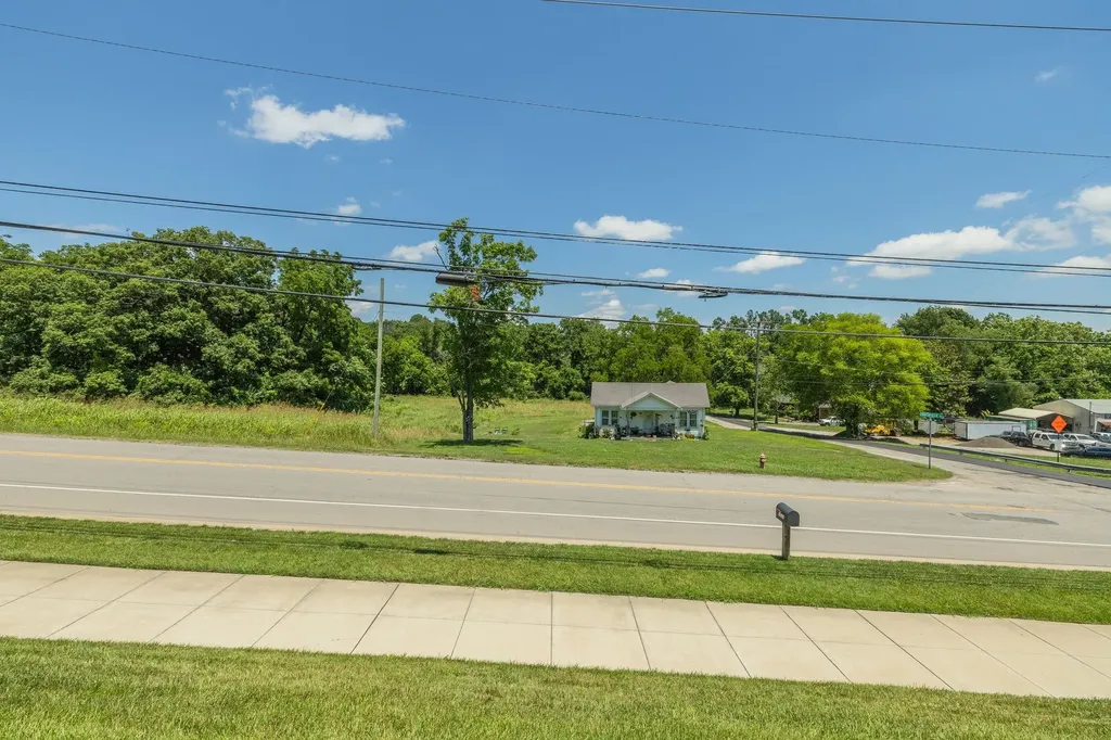 2624 Couchville Pike Nashville TN 37217