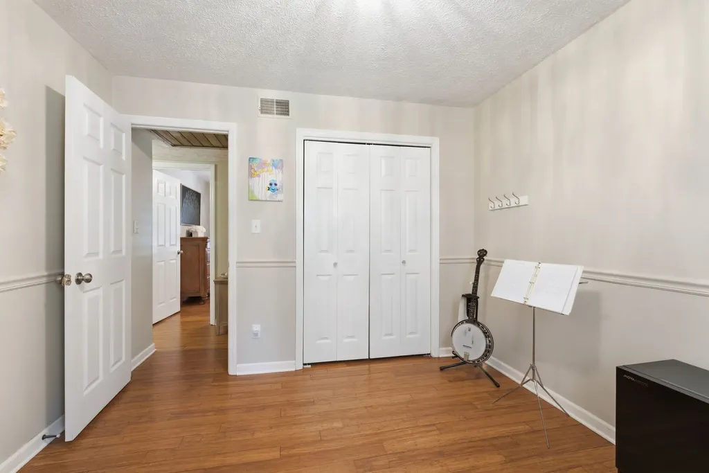 1170 Liberty Road Charlotte TN 37036