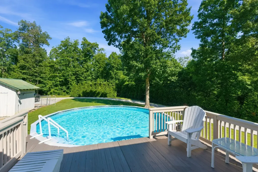 1170 Liberty Road Charlotte TN 37036