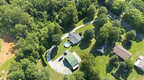 1170 Liberty Road Charlotte TN 37036