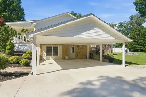 1170 Liberty Road Charlotte TN 37036