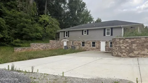2662 Louisville Road Maryville TN 37801