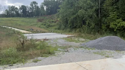 2662 Louisville Road Maryville TN 37801