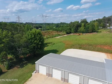2662 Louisville Road Maryville TN 37801