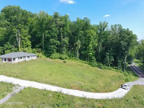 2662 Louisville Road Maryville TN 37801