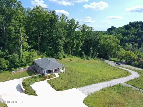 2662 Louisville Road Maryville TN 37801