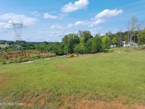2662 Louisville Road Maryville TN 37801