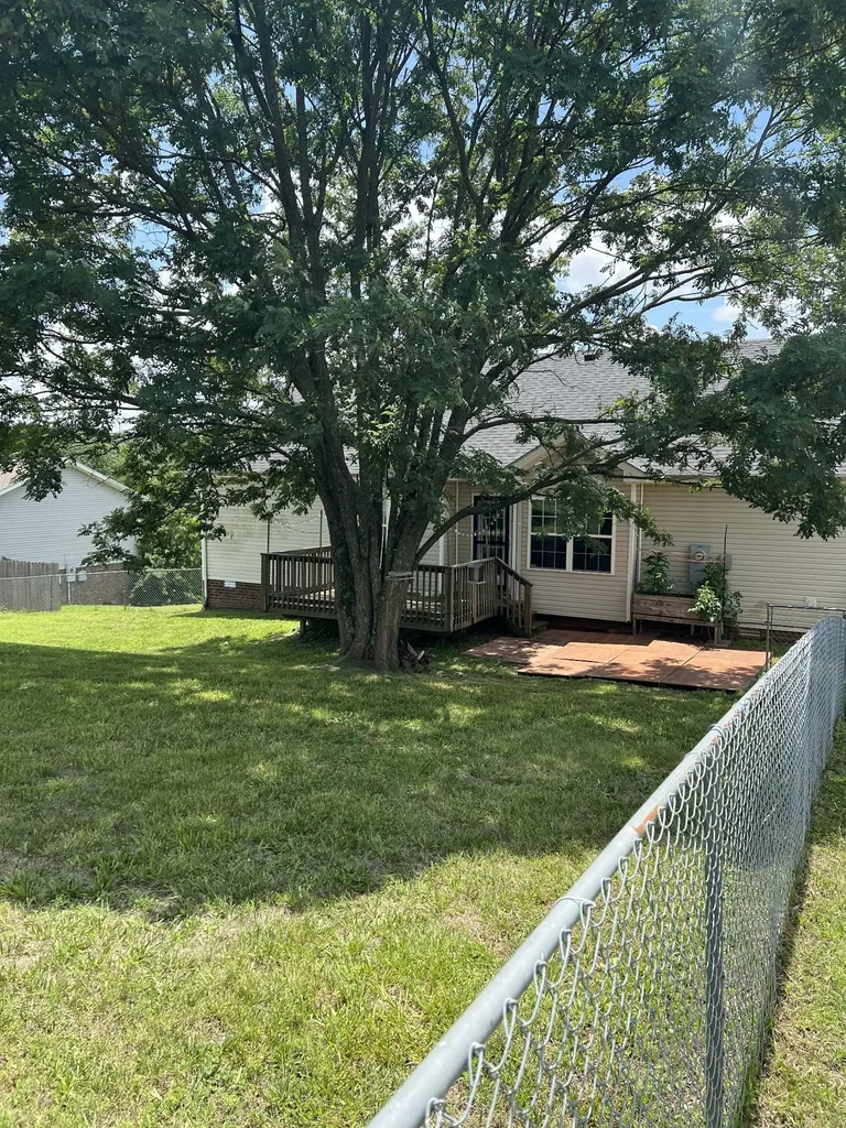 1795 Ridge Runner Court Clarksville TN 37042