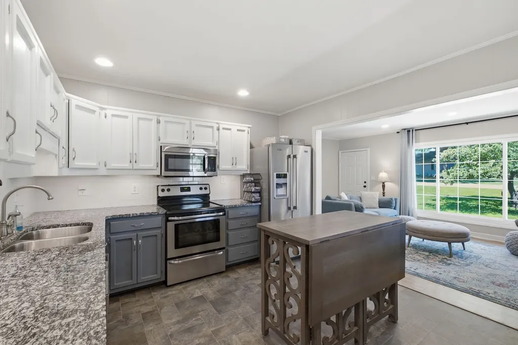 616 Hyde Park Avenue Gallatin TN 37066