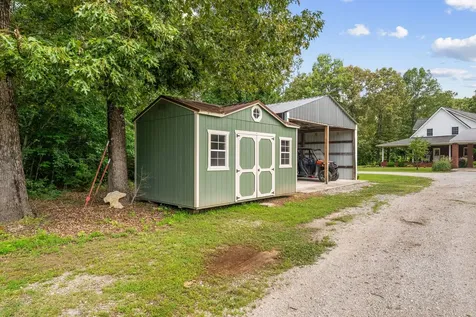 139 Limestone Road Elora TN 37328