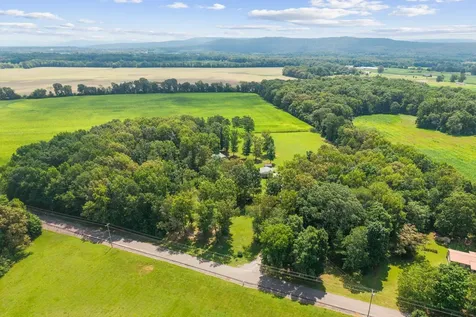 139 Limestone Road Elora TN 37328