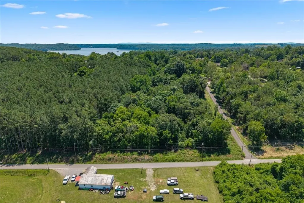 2324 Hinch Street Spring City TN 37381