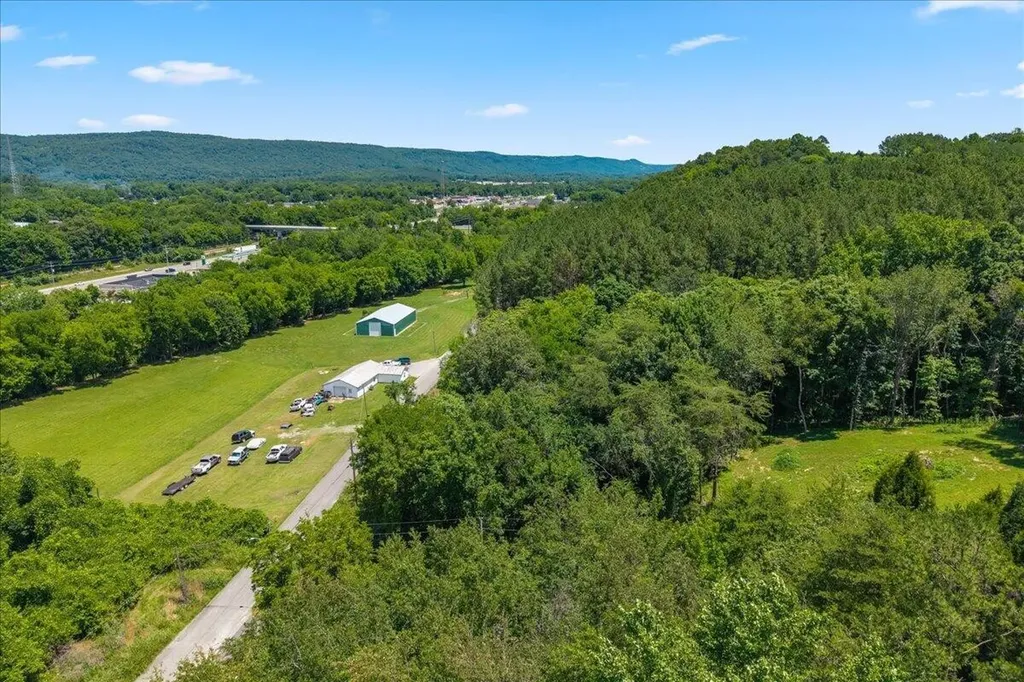 2324 Hinch Street Spring City TN 37381