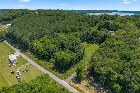 2324 Hinch Street Spring City TN 37381