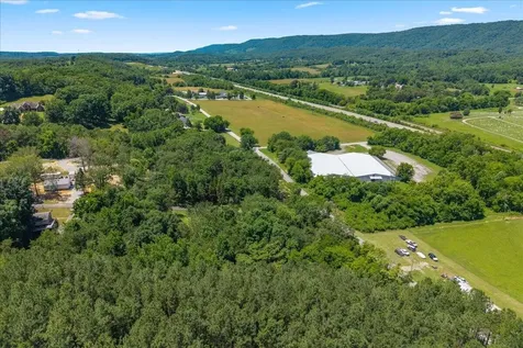 2324 Hinch Street Spring City TN 37381