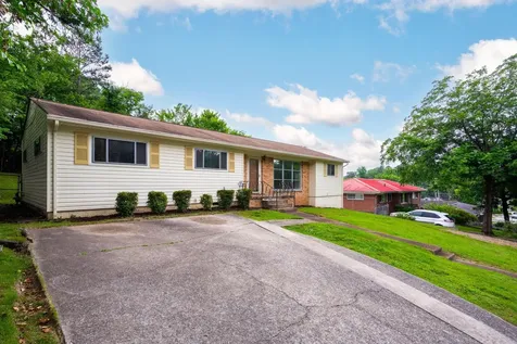 708 Claremont Circle Chattanooga TN 37412