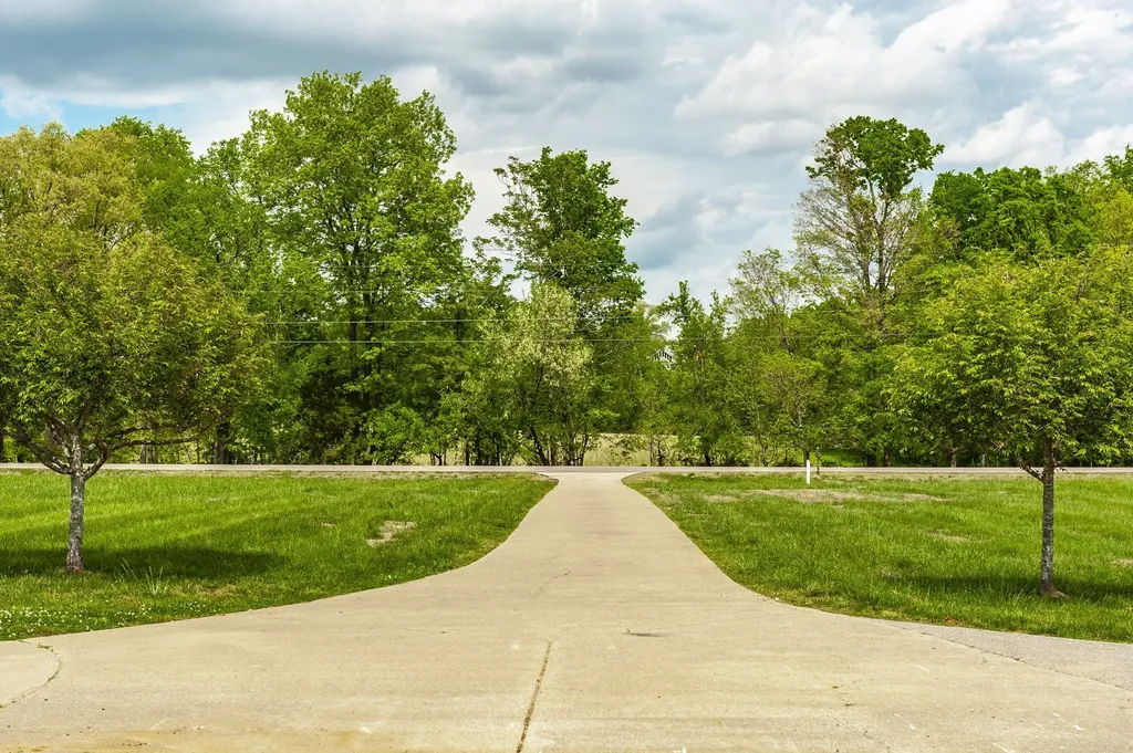 1205 Sequoya Trail Columbia TN 38401