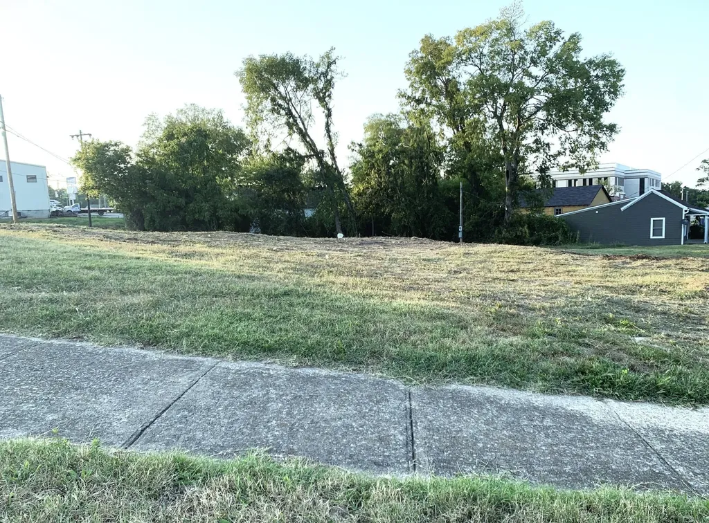 115 Cemetery Avenue Columbia TN 38401
