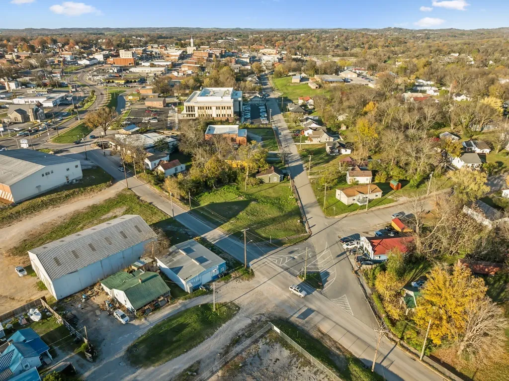 115 Cemetery Avenue Columbia TN 38401