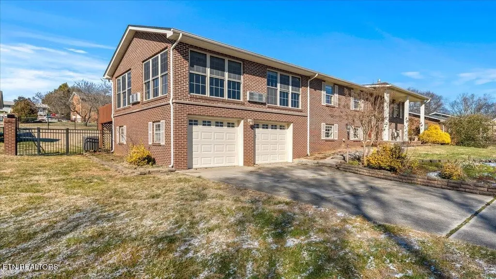 406 Iroquois Lane Seymour TN 37865