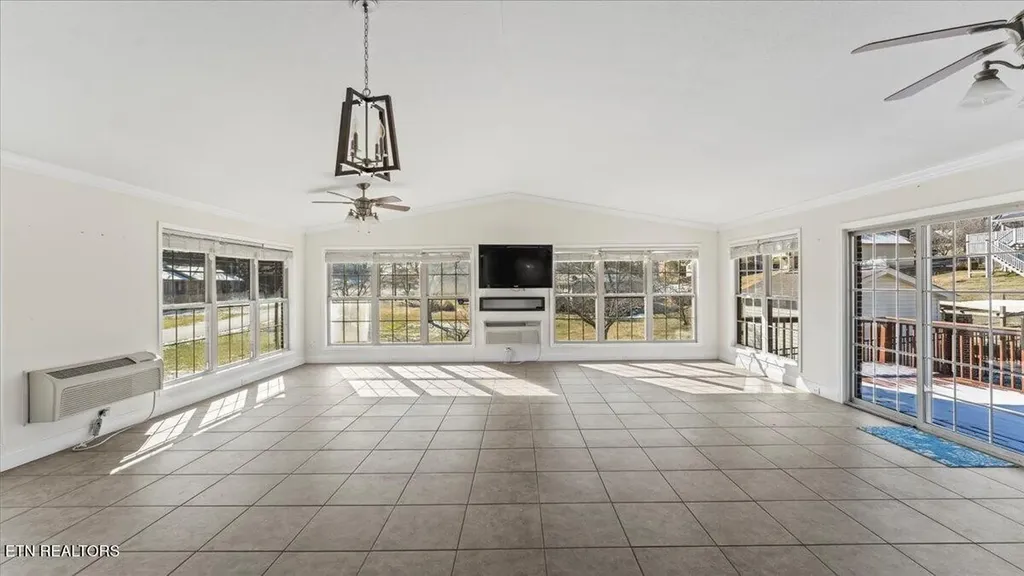 406 Iroquois Lane Seymour TN 37865