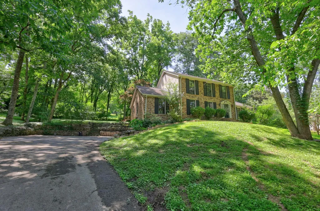 1011 Stuart Lane Brentwood TN 37027