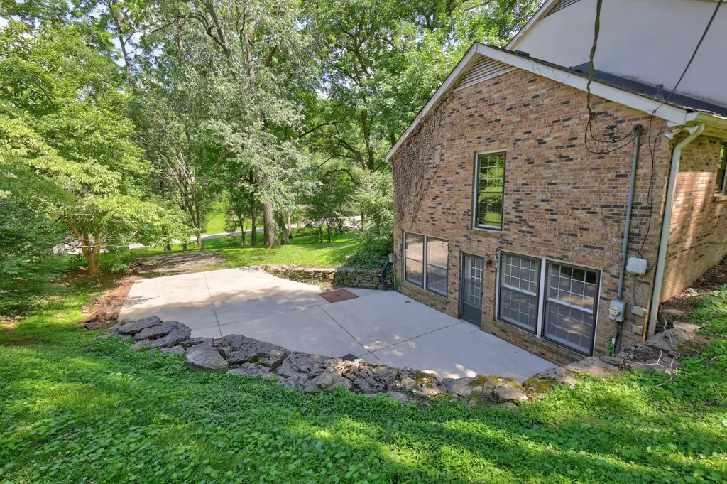 1011 Stuart Lane Brentwood TN 37027