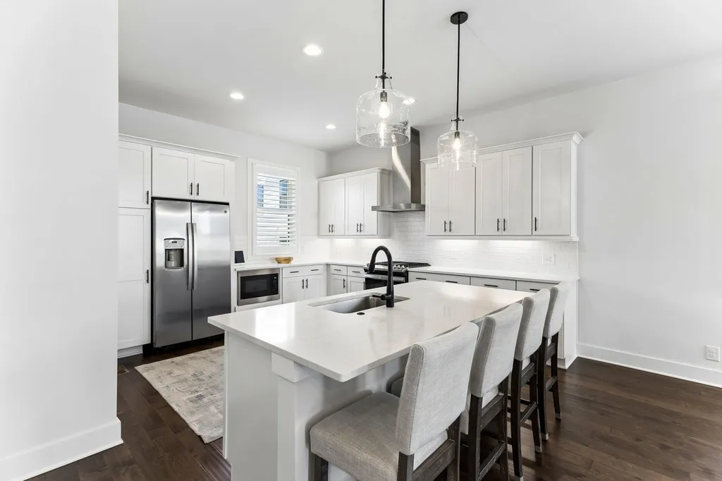 1007 44th Ave, N Nashville TN 37209