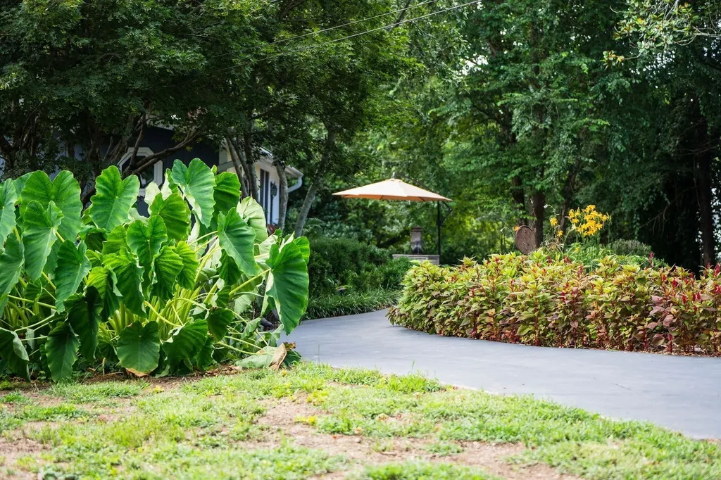 9032 S Harpeth Court Nashville TN 37221