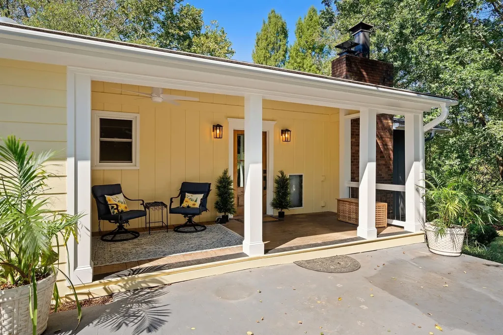 9032 S Harpeth Court Nashville TN 37221