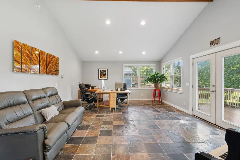 9032 S Harpeth Court Nashville TN 37221