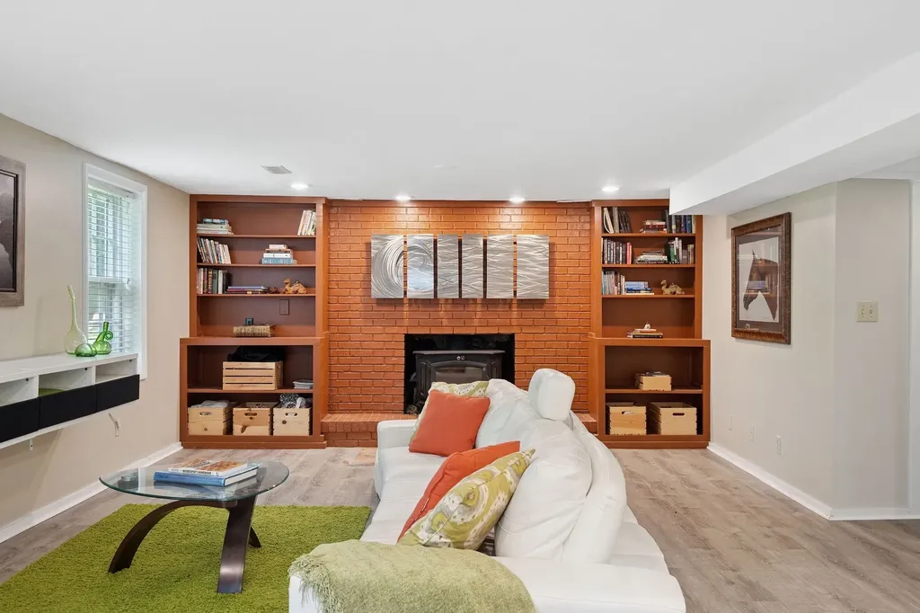 9032 S Harpeth Court Nashville TN 37221