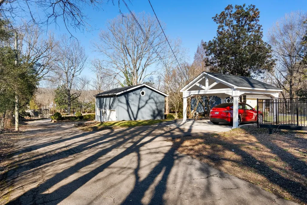 9032 S Harpeth Court Nashville TN 37221