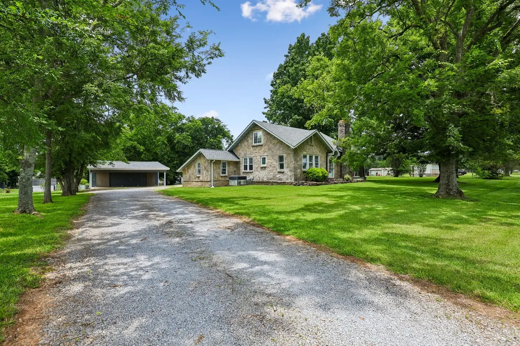 186 Sulphur Springs Road Shelbyville TN 37160