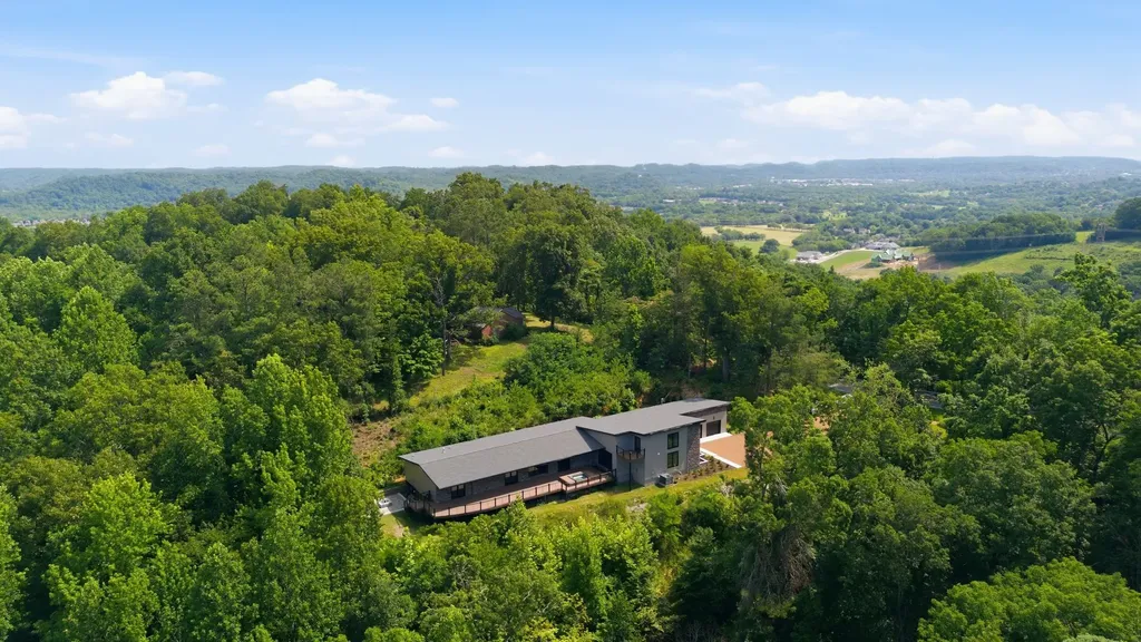 8519 Mccrory Lane Nashville TN 37221