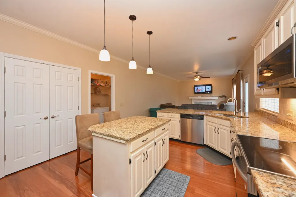 820 Caldwell Drive Goodlettsville TN 37072