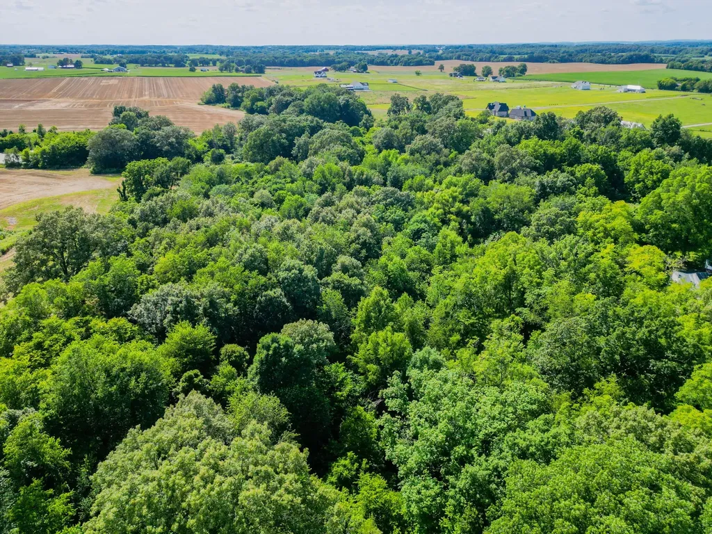 15 Highland Road Orlinda TN 37141