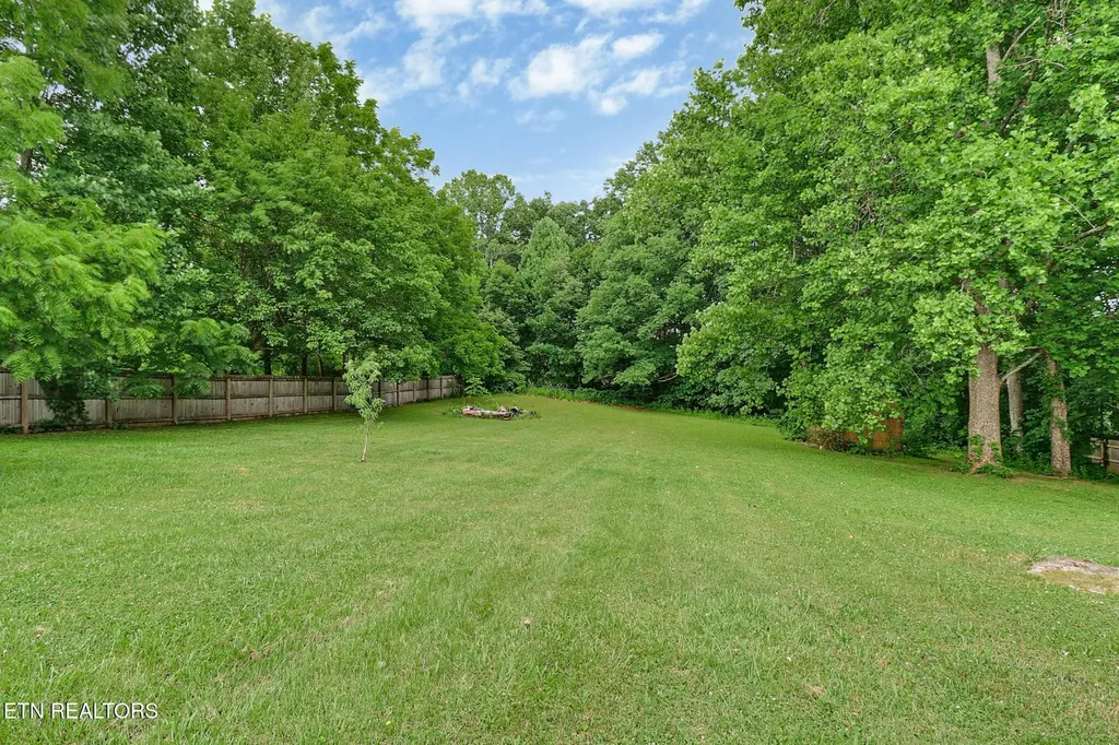 111 Meadow Creek Drive Crossville TN 38572
