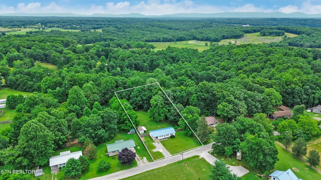 111 Meadow Creek Drive Crossville TN 38572