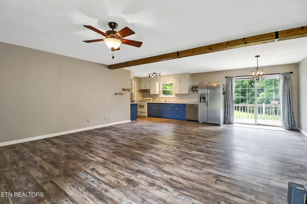 111 Meadow Creek Drive Crossville TN 38572