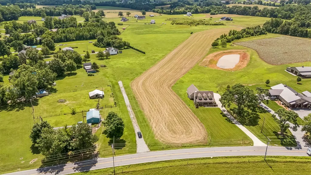 3409 Highway 76 Cottontown TN 37048
