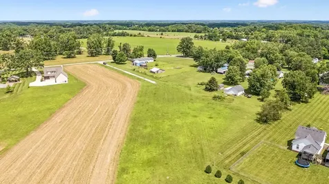 3409 Highway 76 Cottontown TN 37048