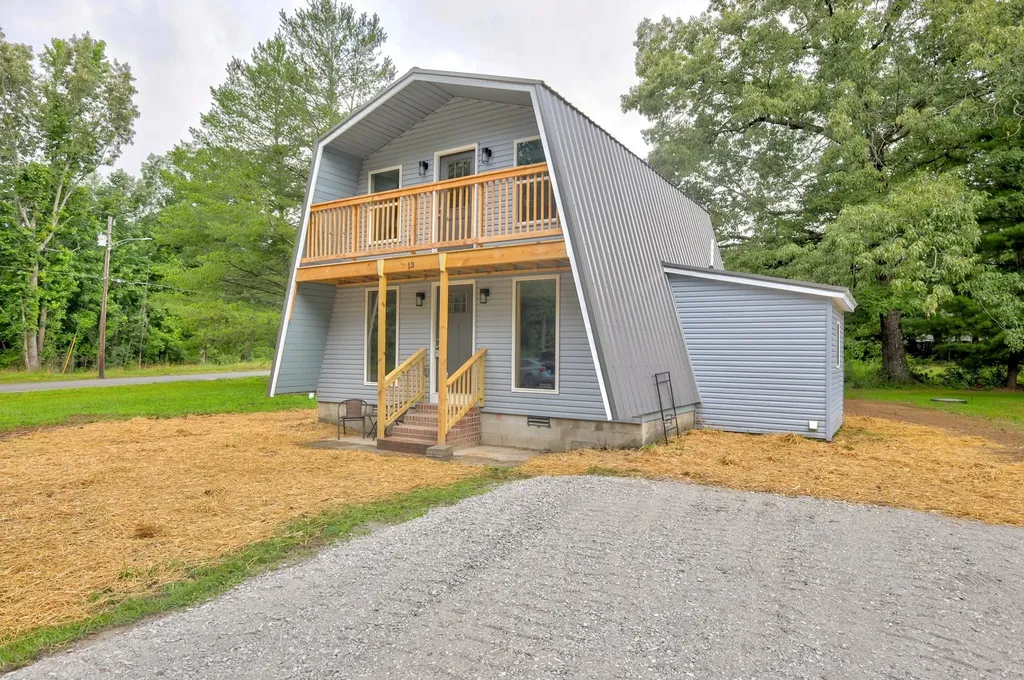 13 Chalet Drive Manchester TN 37355