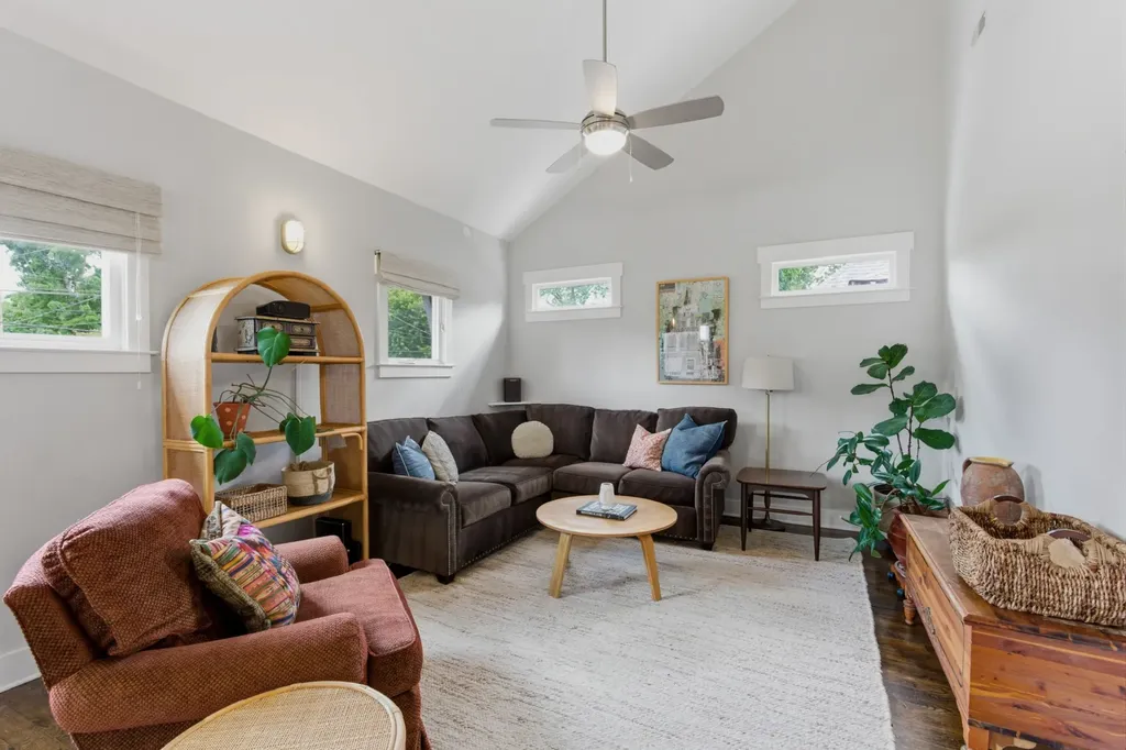 1315 Greenwood Avenue Nashville TN 37206