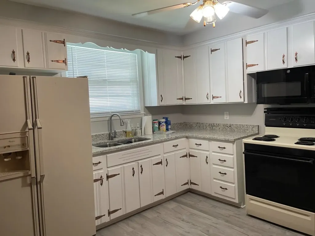 230 Downer Drive Clarksville TN 37042