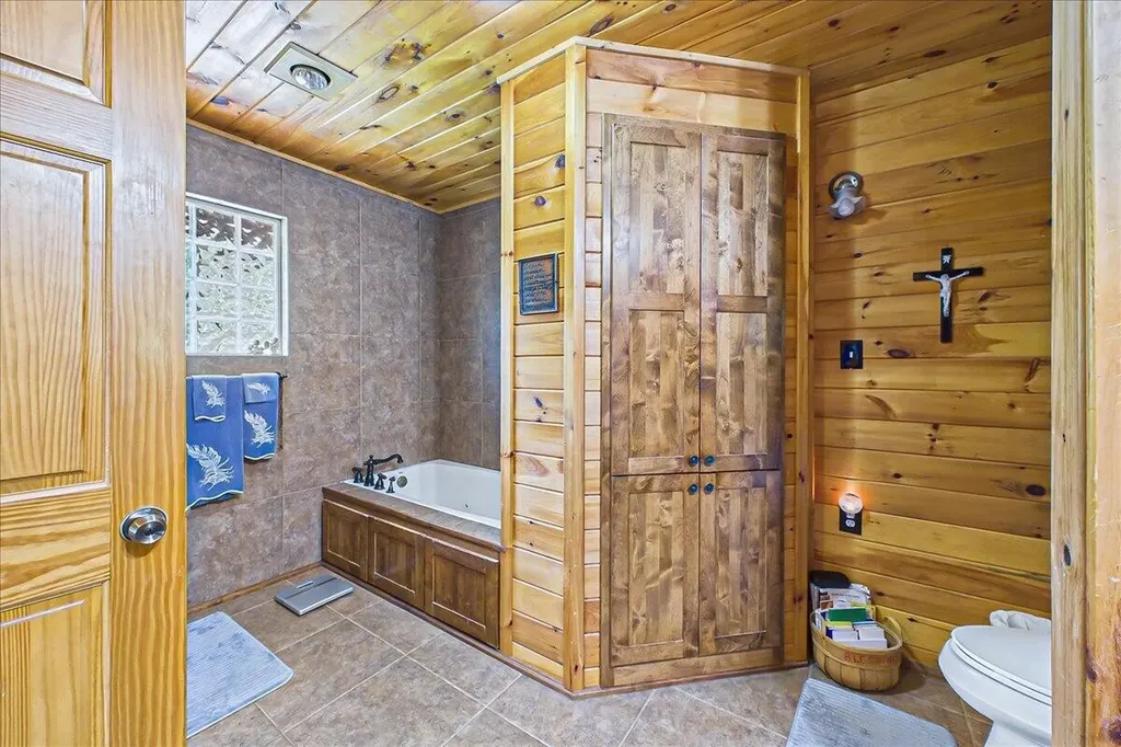 810 Belltown Road Tellico Plains TN 37385