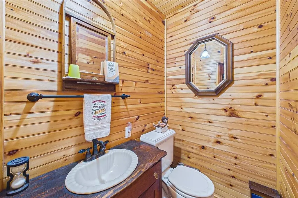 810 Belltown Road Tellico Plains TN 37385